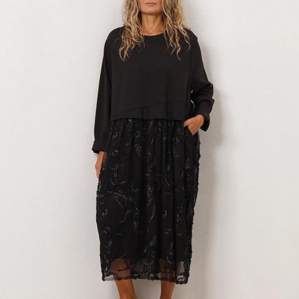 Oversized dress with a mix of fabrics