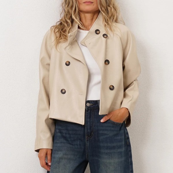 Tackled jacket in eco-leather (hammered)