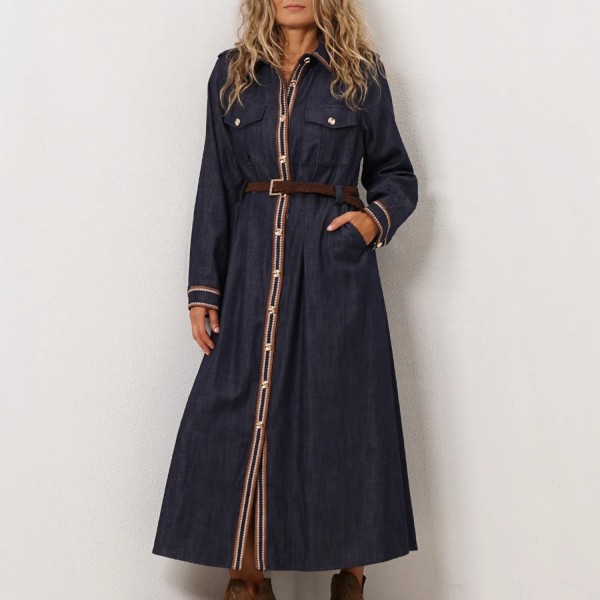 Denim dress with appliqué