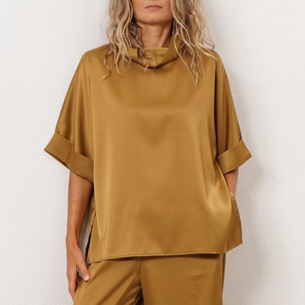 Satin half-collar blouse