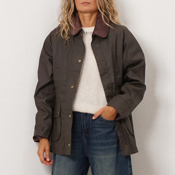 Greased parka with lining