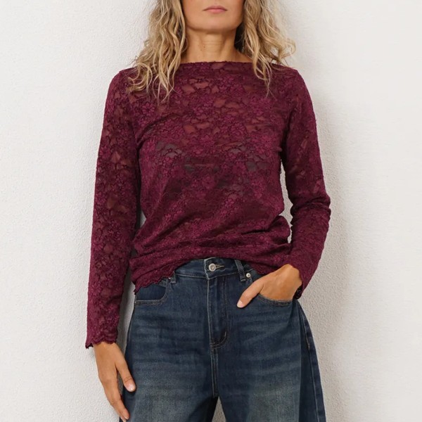 Lace blouse with velvet