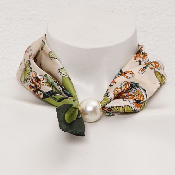 Silk/viscose scarf with pearl (magnet)