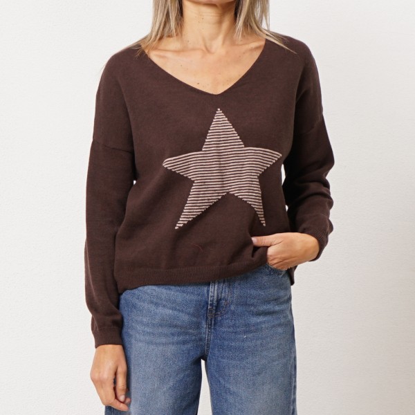 Knit sweater with star (jacquard)