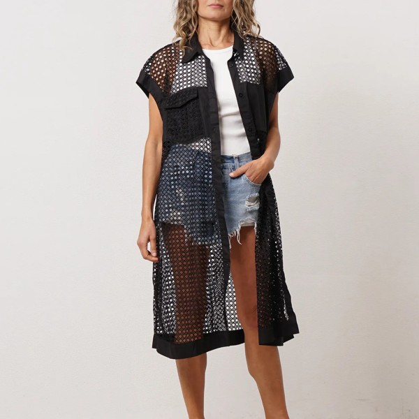 Dress with buttons down the front and appliqués