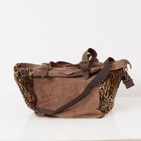leather bag (bag) w/ animal print