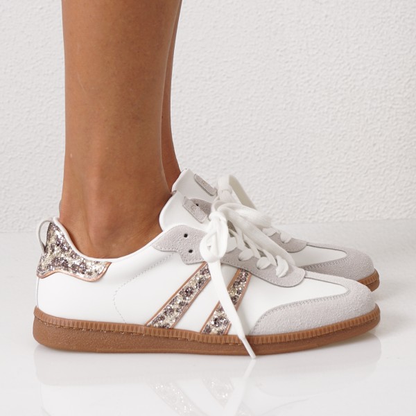 sneaker with glitter applications