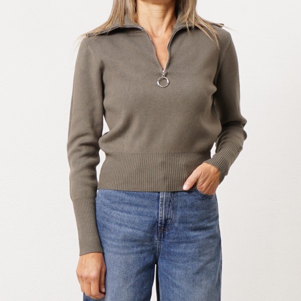 Knitted polo shirt with zipper