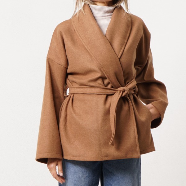 Farmhouse jacket with ruffled collar