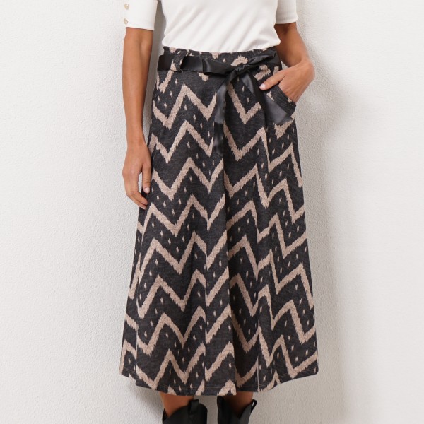 meter knit skirt in flared fabric with elastane