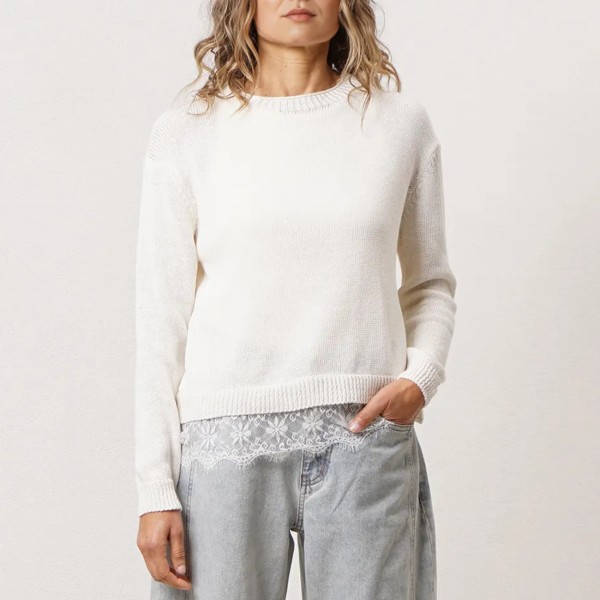 Knitted sweater with lace appliqué