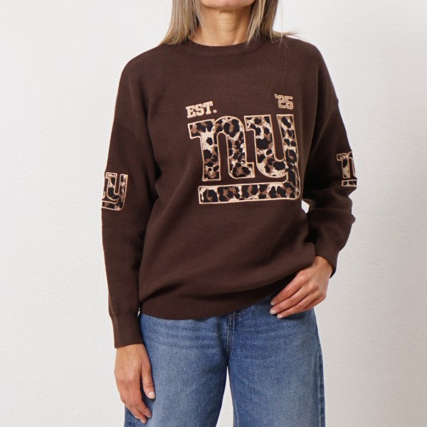 Knitted sweater with embroidery