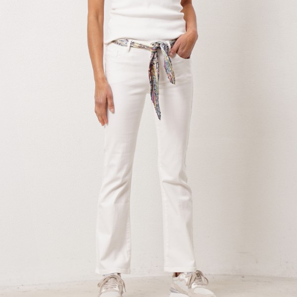 Bell-bottom jeans with elastane