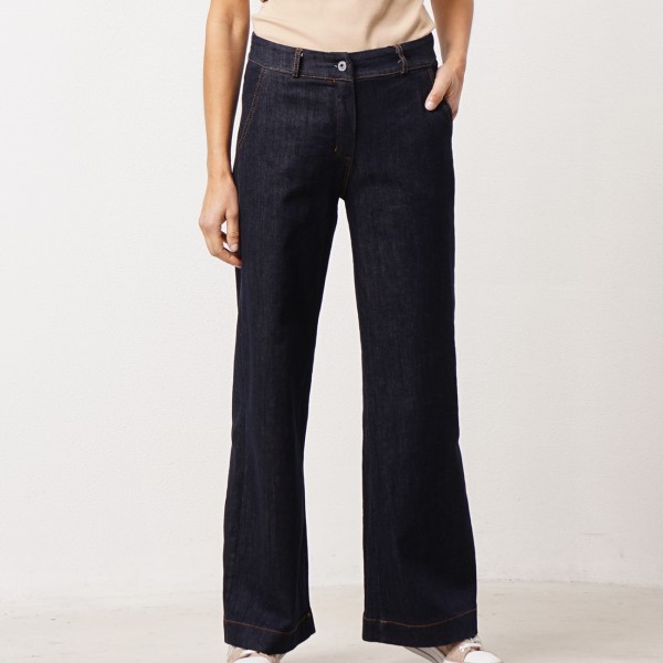 Wide-leg jeans