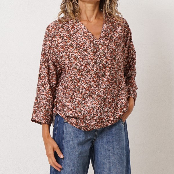 V-neck sweater (knit by the meter)