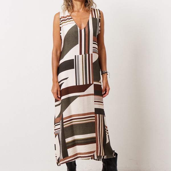 Crepe dress with asymmetrical print