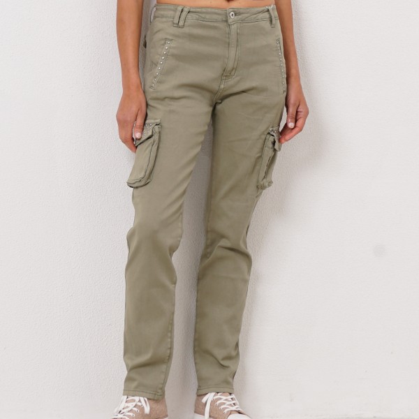 cargo pants (side pockets with studs)