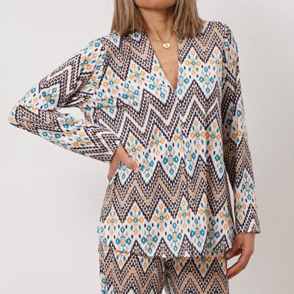 printed cold knit blouse