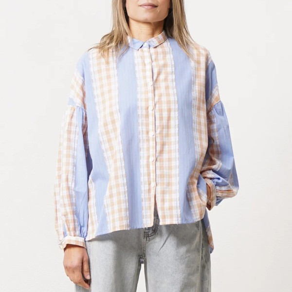 Blouse made from a premium fabric blend