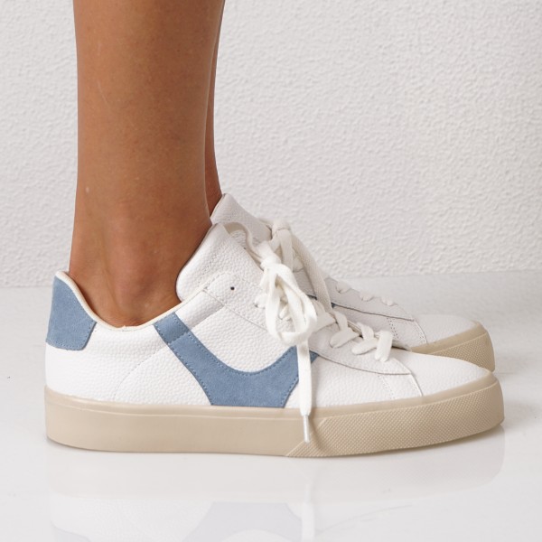 sneaker with application