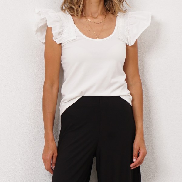 blouse with/ frills
