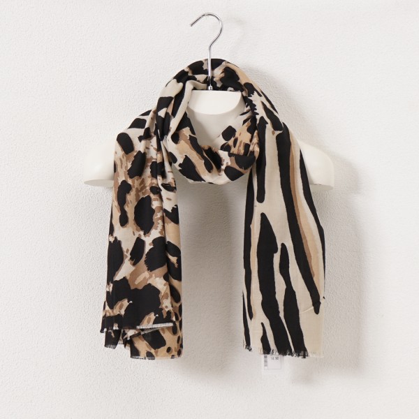 Viscose and wool scarf (animal print)