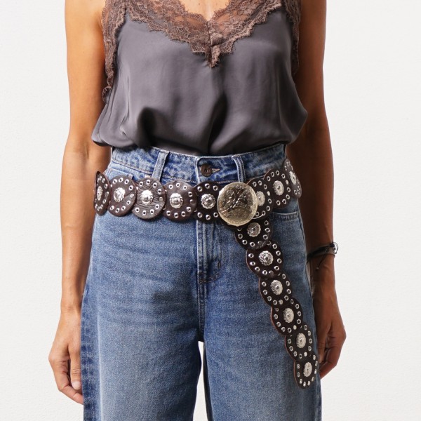 Leather belt with appliqués