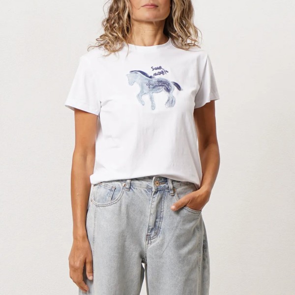 tshirt em algodão bordada + estampa c/ elastano 