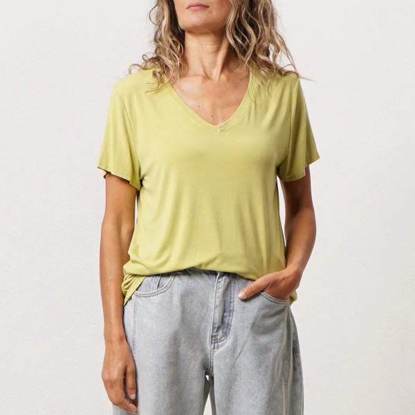 tshirt em viscose c/ elastano