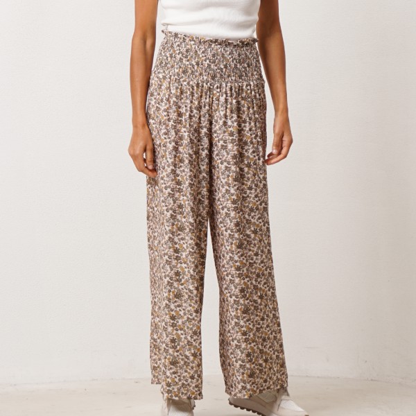 pantalonas c/ elásticos na cintura