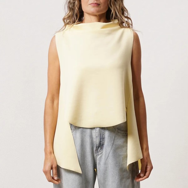 blusa assimétrica em neopreno 