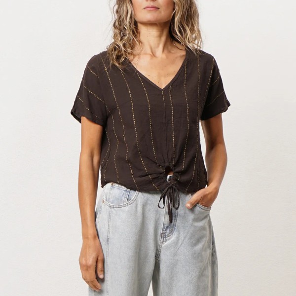 blusa bordada