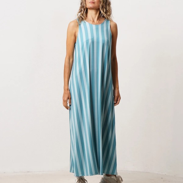 vestido de riscas em malha fria