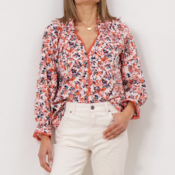 blusa de flores c/ renda e folhos