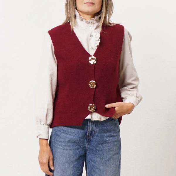 colete em tricôt c/ botões dourados