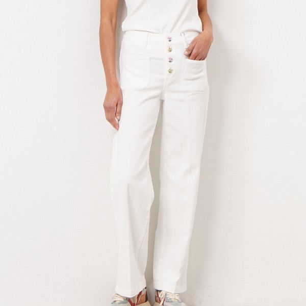 pantalonas c/ bolsos chapados e botões forrados