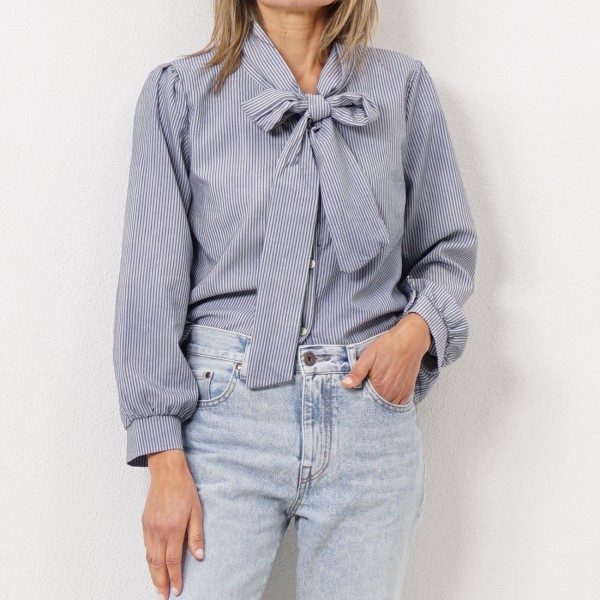 blusa de riscas c/ laço