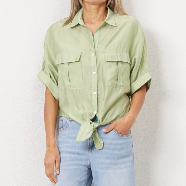 blusa de bolsos c/ laço