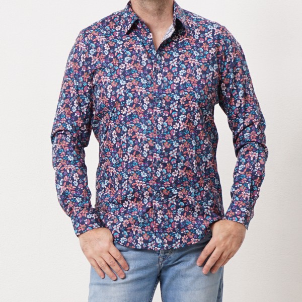 camisa de flores c/ elastano