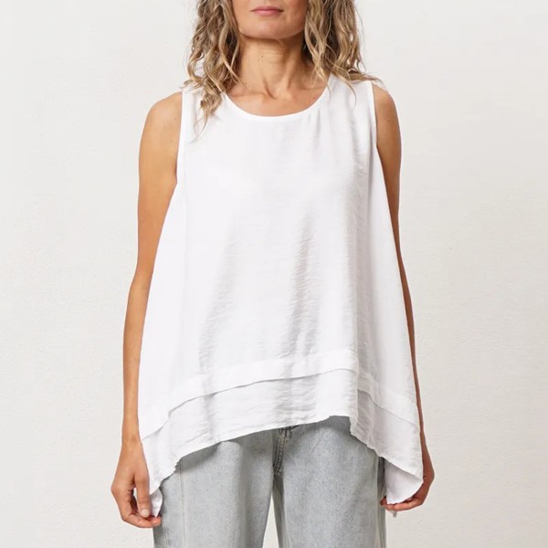 blusa em crepe assimétrica