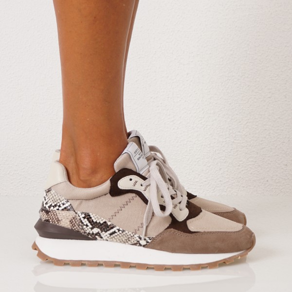 sapatilha c/ aplicações (animal print)