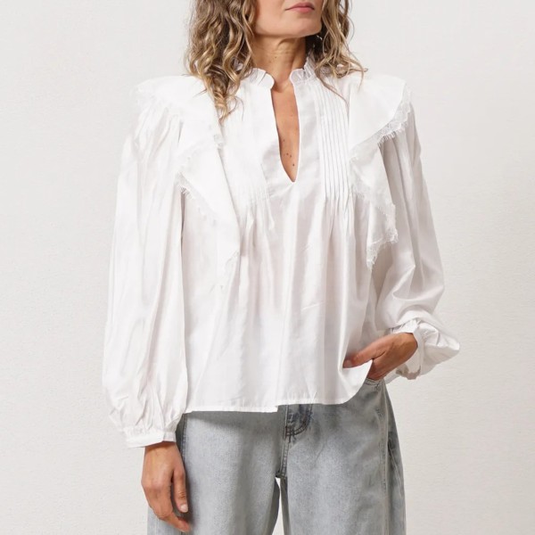 blusa c/ folhos e renda