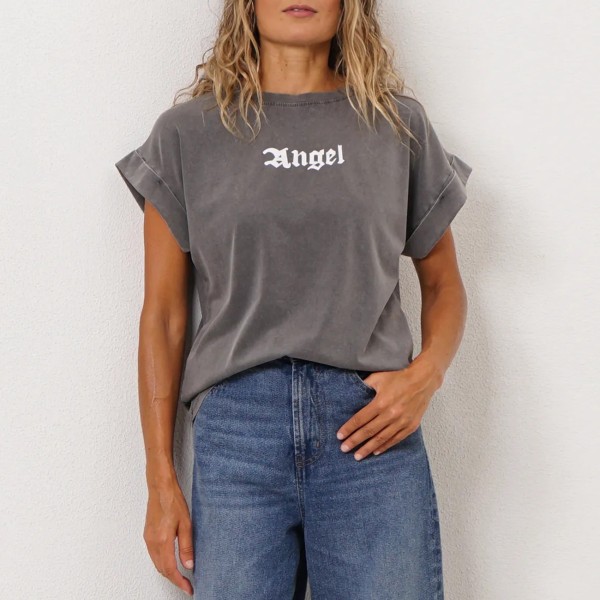 t-shirt vintage c/estampa e aplicação