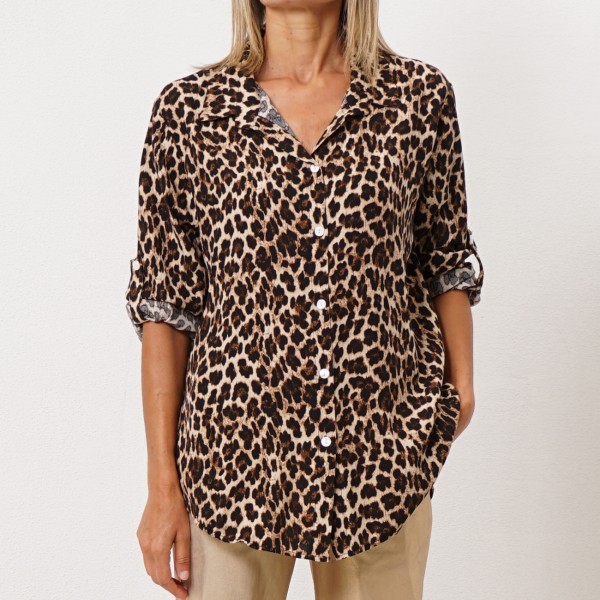 blusa em viscose (animal print)