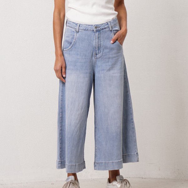 calça de ganga pata de elefante