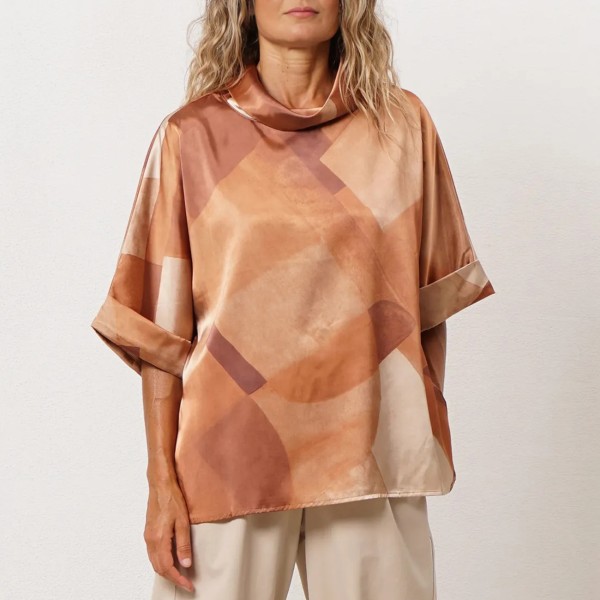 blusa acetinada estampada