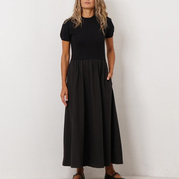 vestido em tricôt c/ saia em popelina 