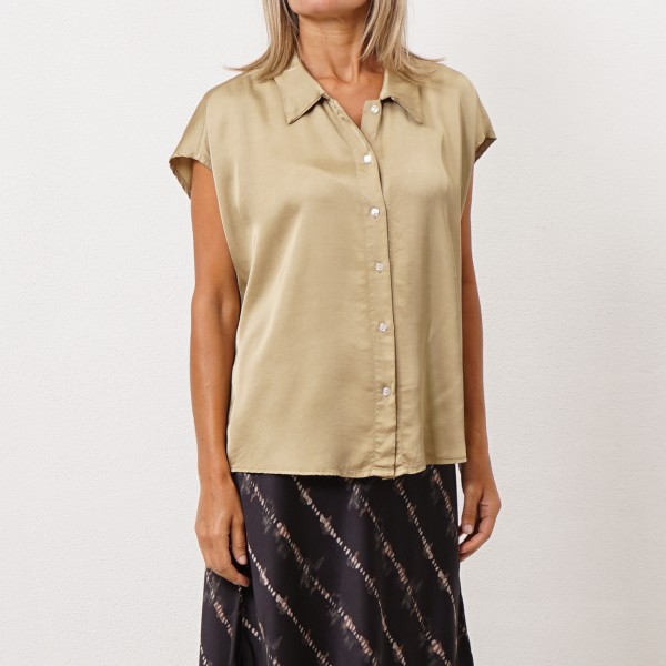 blusa acetinada (rayon + viscose)