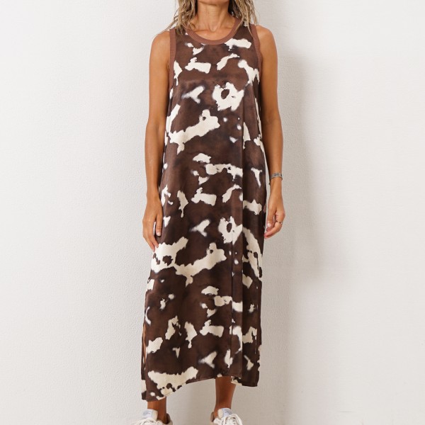 vestido evasé acetinado