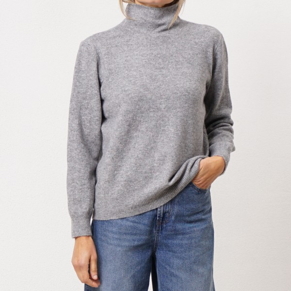 camisola em tricôt m/ gola